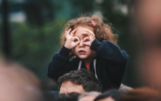 Mi az a mintaadás, amiről a szurdopedagógus beszél?